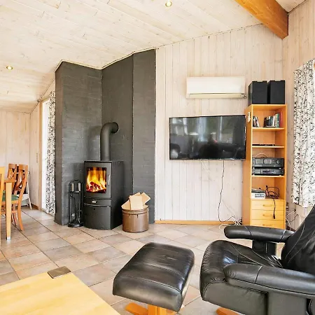 Nyaraló Three-bedroom Holiday In 2 Vejers Strand