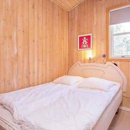 Nyaraló Three-bedroom Holiday In 2 *