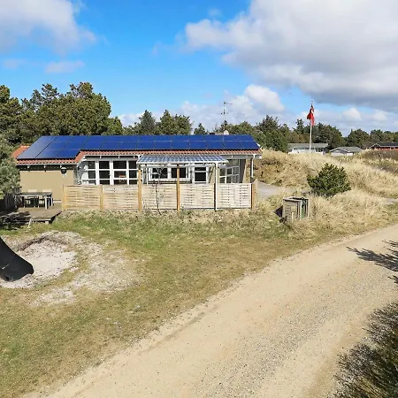 Nyaraló Three-bedroom Holiday In 2 Vejers Strand