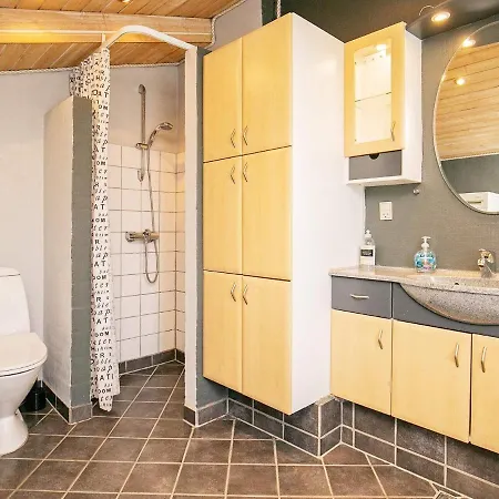 Three-bedroom Holiday In 2